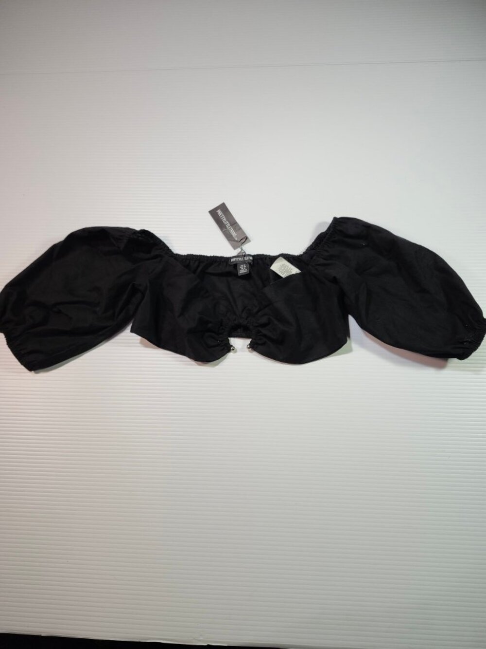 PrettyLittleThing Black Off Shoulder Puff Sleeve Crop Top Size 4